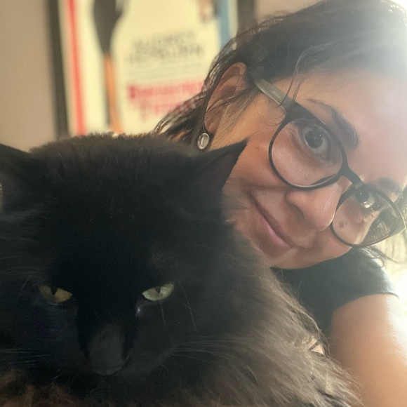 Meet your Posher, Irene - Picture 2 of 10